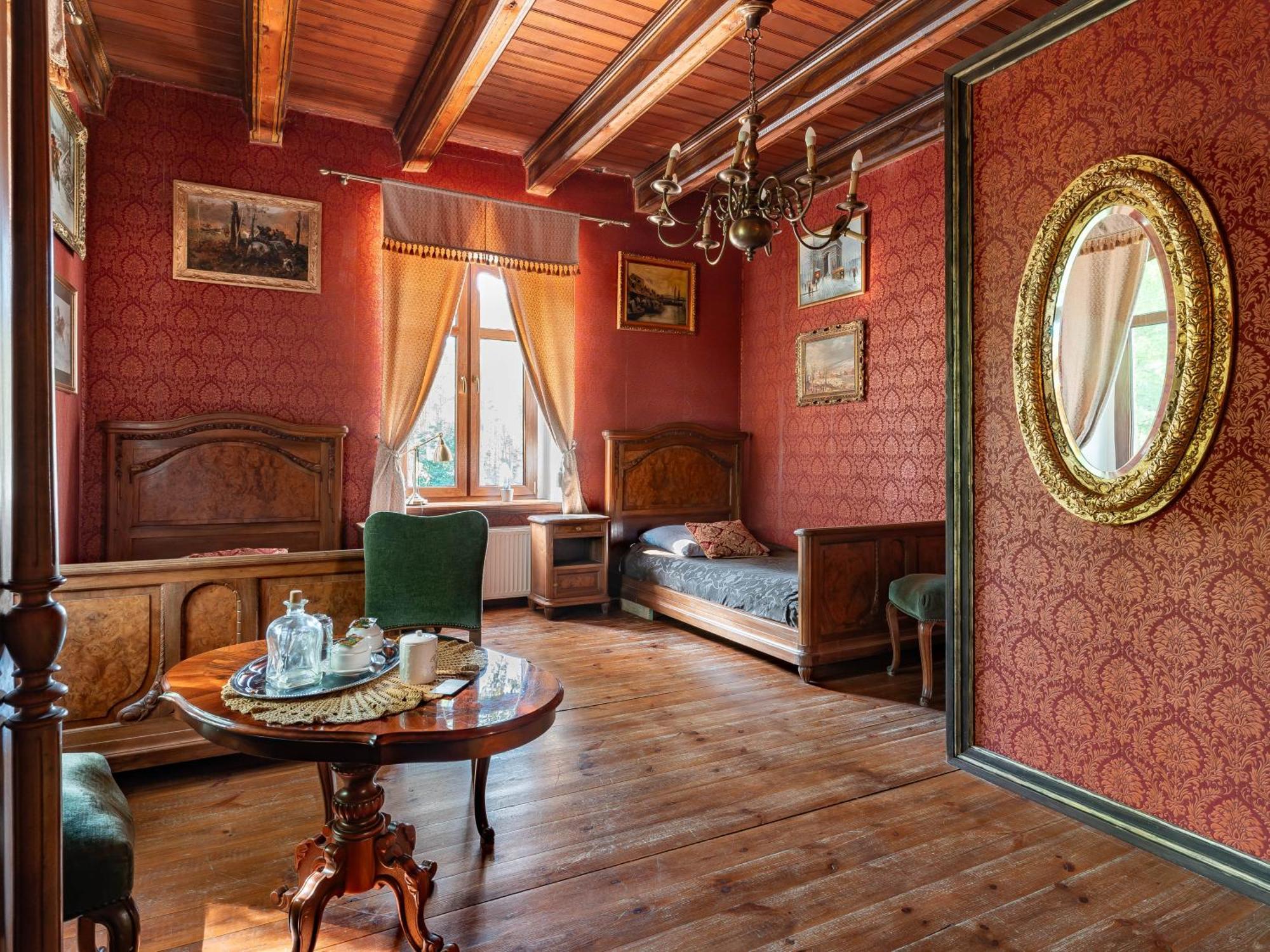 Dwor Mysinek Apartment Grabowiec  Room photo